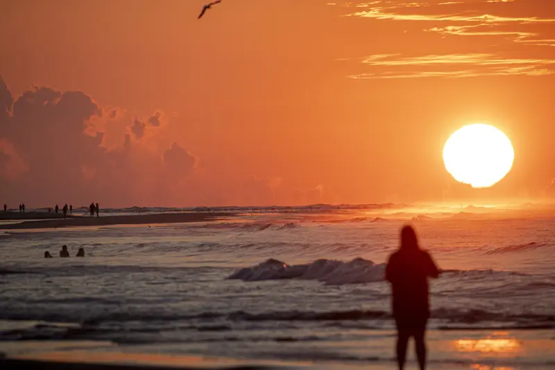 Sullivan.hires Sullivan.hires